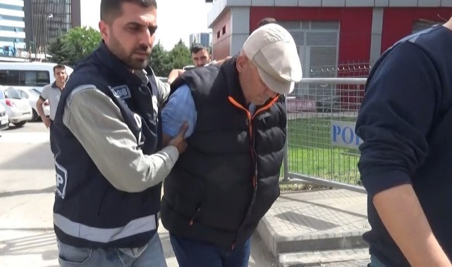 Karısını sokak ortasında öldüren şahıs tutuklandı   
