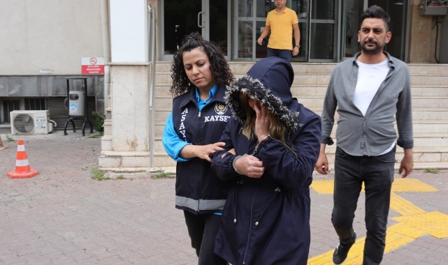 Kayseri'de 3 suçtan aranan kadın, bazanın altında saklanırken yakalandı   