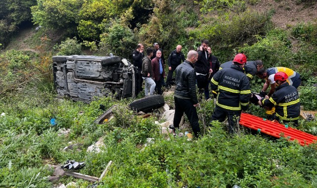 Kontrolden çıkan otomobil 150 metrelik uçuruma yuvarlandı: 2 yaralı   