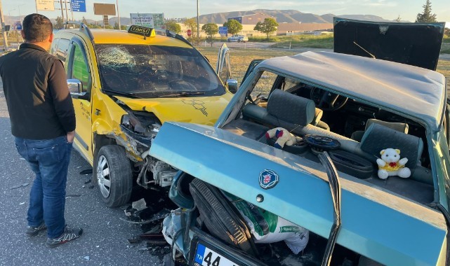 Malatya’da 3 araçlı zincirleme kaza: 5 yaralı   