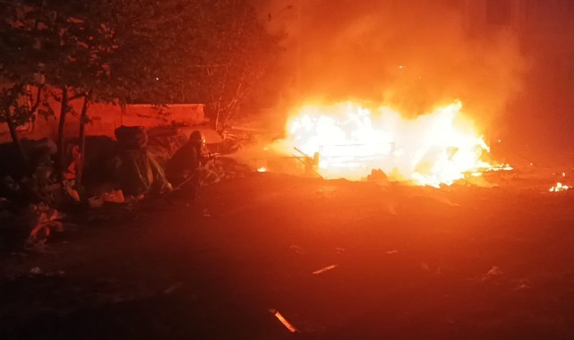 Malatya’da korkutan çadır yangını   
