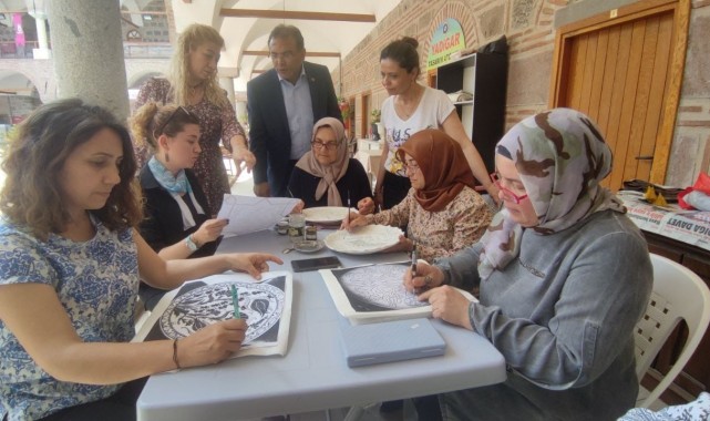 Manisa'da çinicilik kursu açıldı