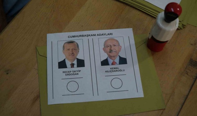 Manisalı vatandaşlar ikinci tur için sandık başına gitti