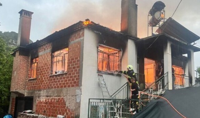 Milas Çomakdağ'daki yangında ağır yaralanan kız da hayatını kaybetti