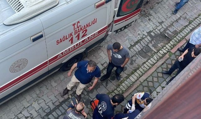 Otomobilden husumetli oldukları esnafa kurşun yağdırdılar