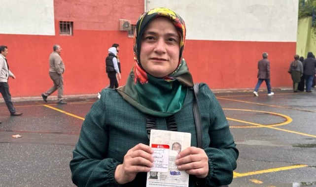 Oy kullanabilmek için Azerbaycan'dan geldi