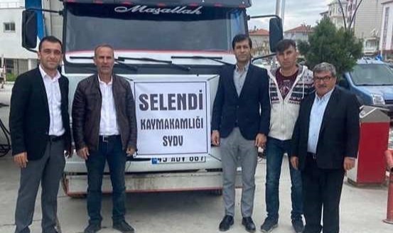 Selendi'den depremzedelere yardımlar devam ediyor