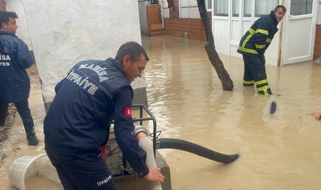 Su baskınlarına itfaiye ve MASKİ'den anında müdahale