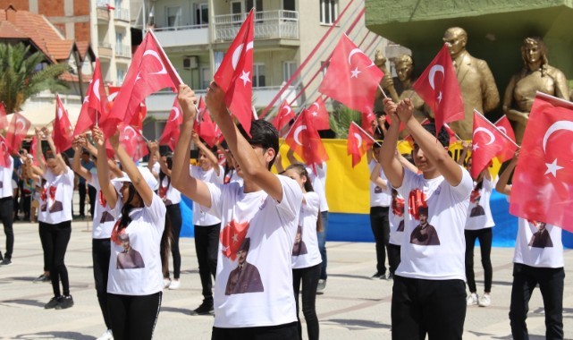 Atatürk'ü Anma, Gençlik ve Spor Bayramı'nın 104.yılını kutlayacağız