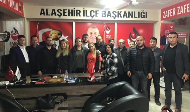 Zafer Partisi Alaşehir İlçe Teşkilatı istifa etti