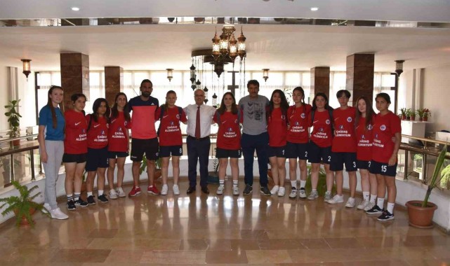 Başkan Kayda, Salihli'nin futboldaki sultanlarını ağırladı
