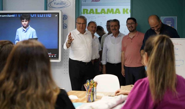 Bilim Yunusemre eğitmenleri ağırladı