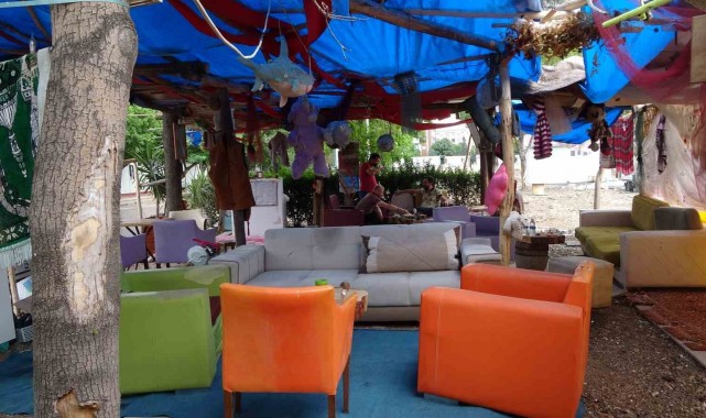 'Enkaz kafe'yi 'Enkaz müze' yapmak istiyor