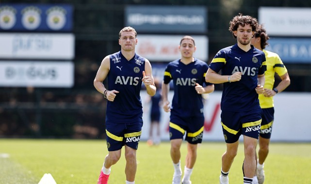Fenerbahçe'de derbi hazırlıkları devam ediyor