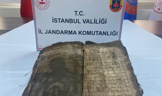 İstanbul'da 1100 yıllık İncil ele geçirildi