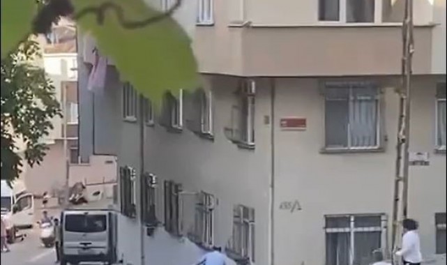 Kavga ettiği kız arkadaşı ile arasına giren şahsı sokak ortasında vurarak öldürdü