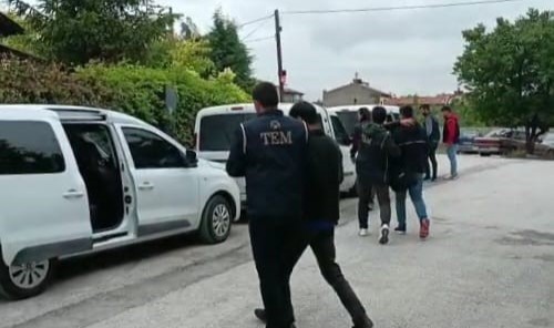 Konya merkezli 7 ilde FETÖ operasyonu: 8 tutuklama