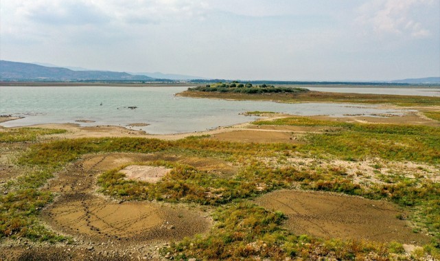 Ortalamanın üstündeki ilkbahar yağışları da İzmir'de barajları dolduramadı