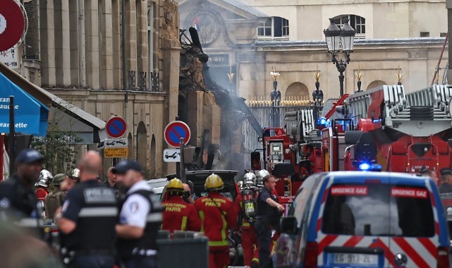 Paris’teki patlamada 7’si ağır 16 kişi yaralandı