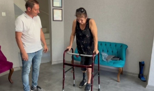 Protez bacağına kavuştu, sevinç gözyaşları döktü