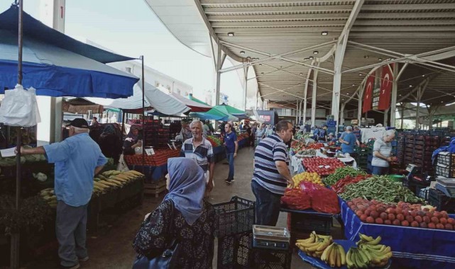 Salihli'de Çarşamba Pazarı bugün ve yarın açık kalacak