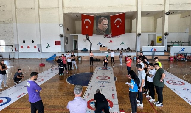 Salihli'de çocuklar ve gençler, Floor Curling ile tanışacak