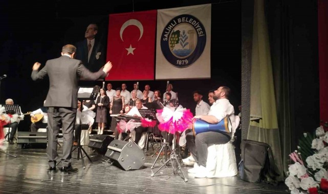 Salihli'de Türk Halk Müziği rüzgarı esti