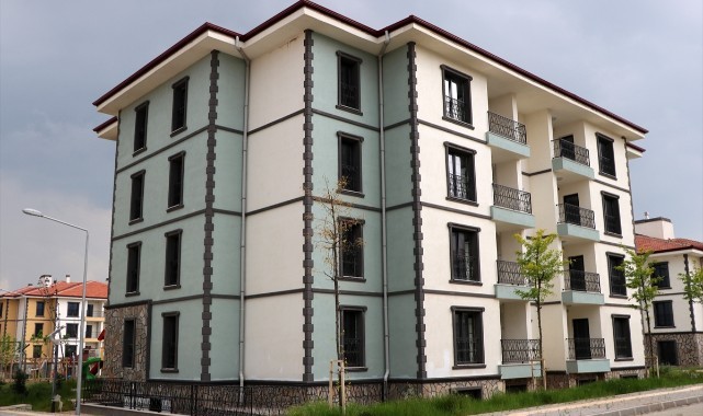 TOKİ, Manisa'daki sosyal konutları teslim etmeye başladı