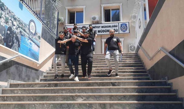 Yabancı uyruklu şahısları gasp eden 4 şüpheli gözaltına alındı