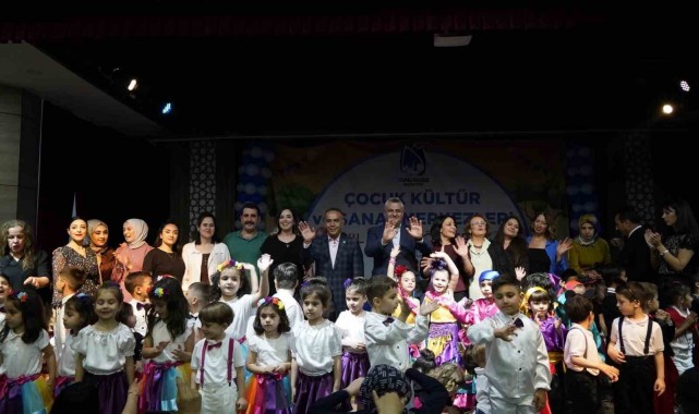 Yunusemre'de miniklerin gösterisi göz doldurdu