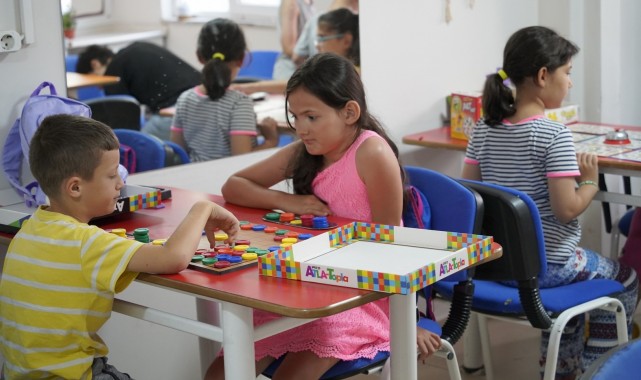 Ayn-ı Ali Hanım Lokalinde akıl oyunları kursu veriliyor