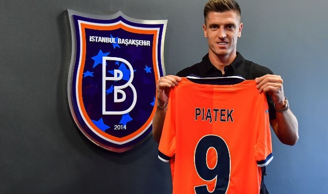 Başakşehir, Krzysztof Piatek ile 3 yıllık sözleşme imzaladı