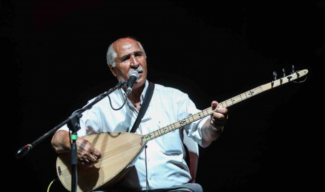 Buca'da Aşıklar Şöleni'ne büyük ilgi