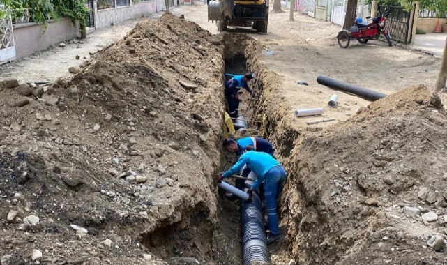 Cumhuriyet Mahallesinin Kanalizasyon Altyapısı Yenilendi