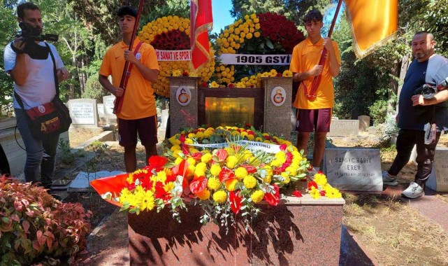 Galatasaray'ın kurucu başkanı Ali Sami Yen kabri başında anıldı