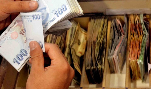 Geniş para arzı M3 yüzde 70,5 büyüdü