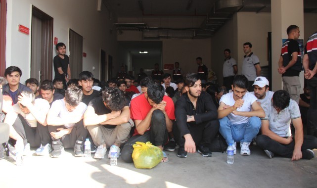 Kocaeli'de yakalanan 138 düzensiz göçmen sınır dışı ediliyor