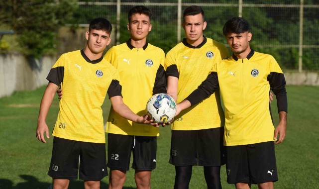 Manisa FK Akademisi, Türk futboluna yeni futbolcular kazandırıyor
