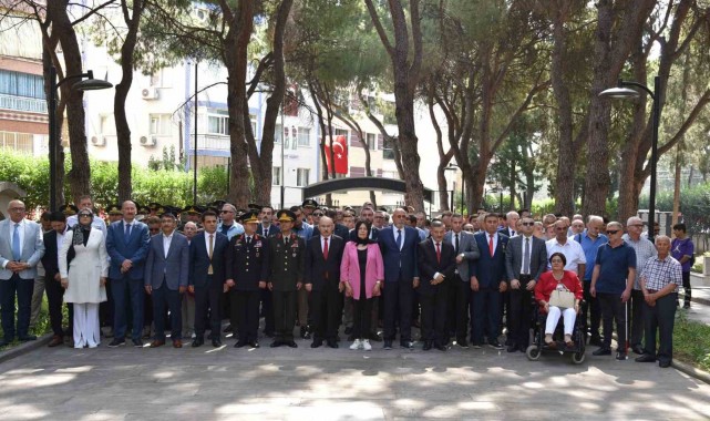 Manisa'da şehitler dualarla anıldı