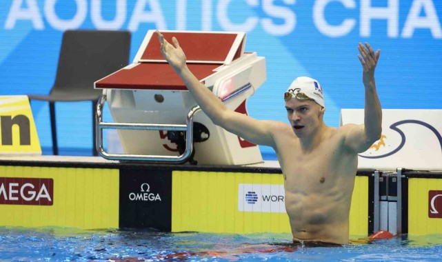 Michael Phelps'in 15 yıllık dünya rekorunu Leon Marchand kırdı