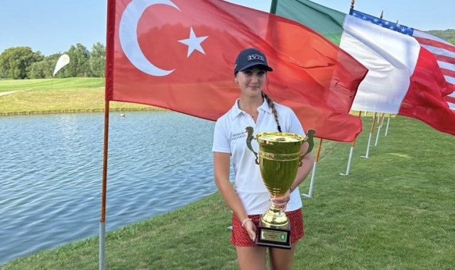 Milli sporcu Deniz Sapmaz, Macaristan'da şampiyon oldu