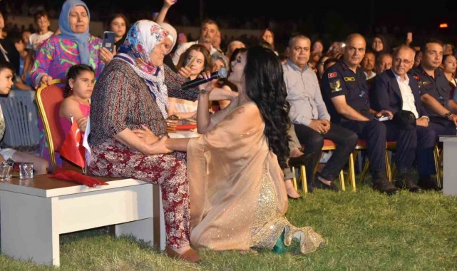 Salihli, 25. Adala Şeftali Festivali ile şenlendi