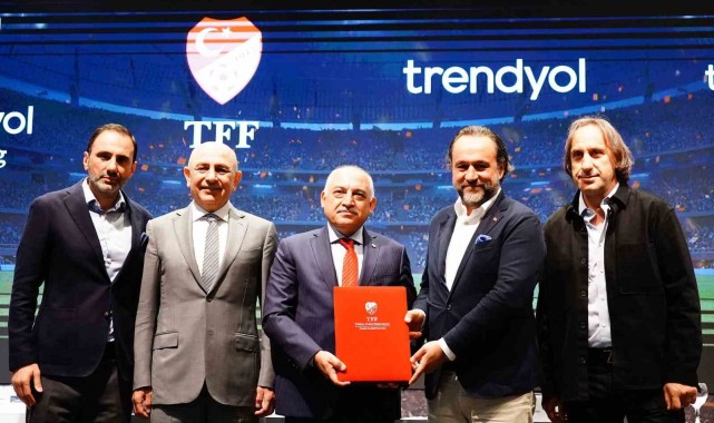Süper Lig ve TFF 1. Lig'in yeni isim sponsoru Trendyol oldu