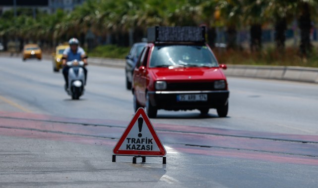 Trafikte atılan "makas" hayattan koparıyor