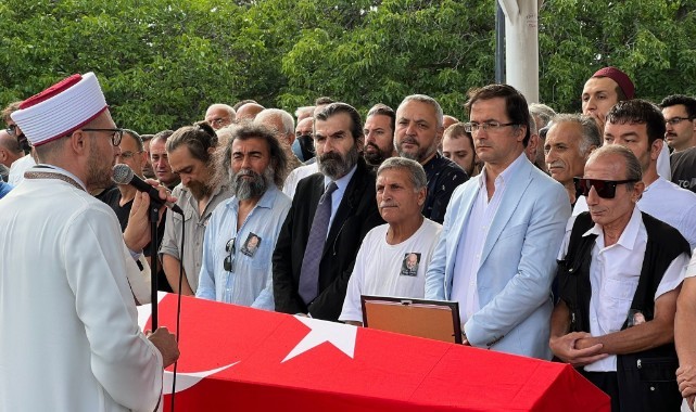 Usta oyuncu Yılmaz Gruda son yolculuğuna uğurlandı   