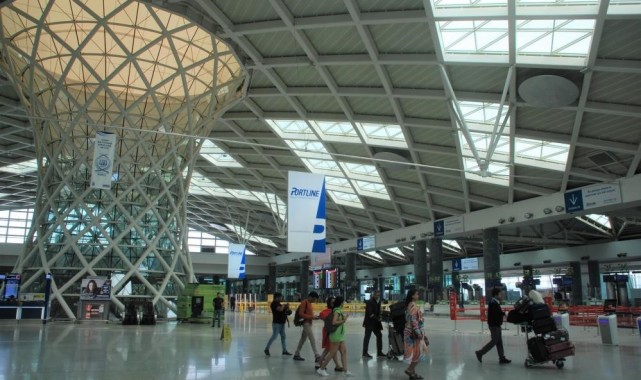 Yılın ilk yarısında İzmir'e yarım milyon turist