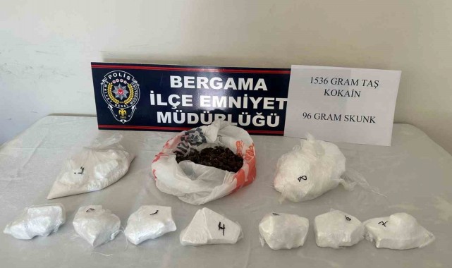 Zehir tacirleri polisi bile şaşırttı: Bilgisayar kasasından uyuşturucu çıktı
