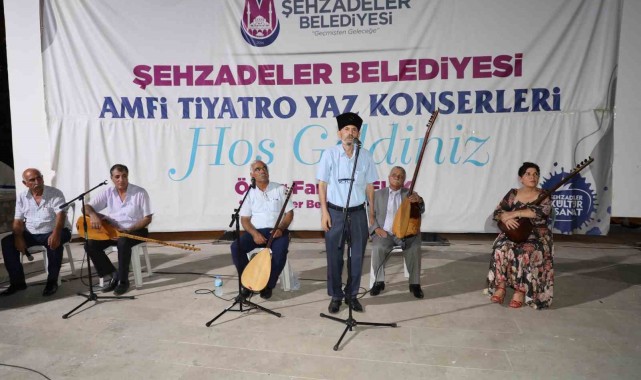 Ağlayan Kaya 'Aşıklar Bayramı'na ev sahipliği yaptı