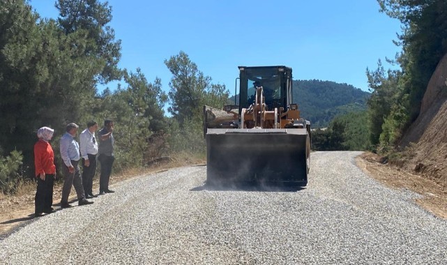 Ahmetli'de kaplama çalışmalarına başladı