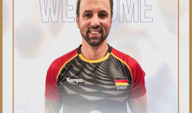 Alman voleybolcu Grozer, Arkas Spor'da